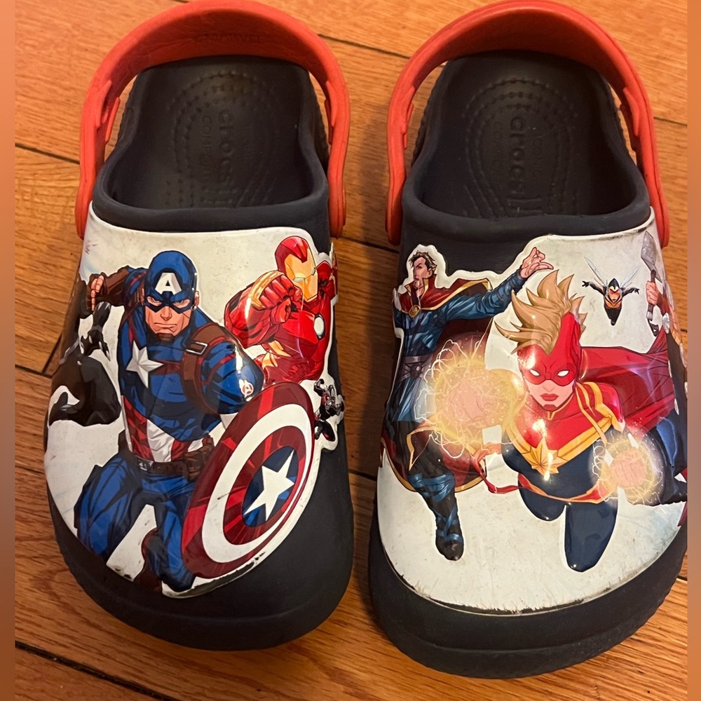 Crocs Fun Lab Avengers Patch Clog Navy Kids Sandals Shoes Size J1 Youth